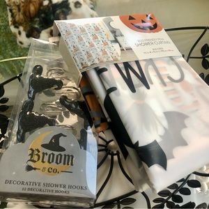 New! Bundle 🎃Halloween Shower Curtain + Black Withes Hat Curtain Rod Hooks